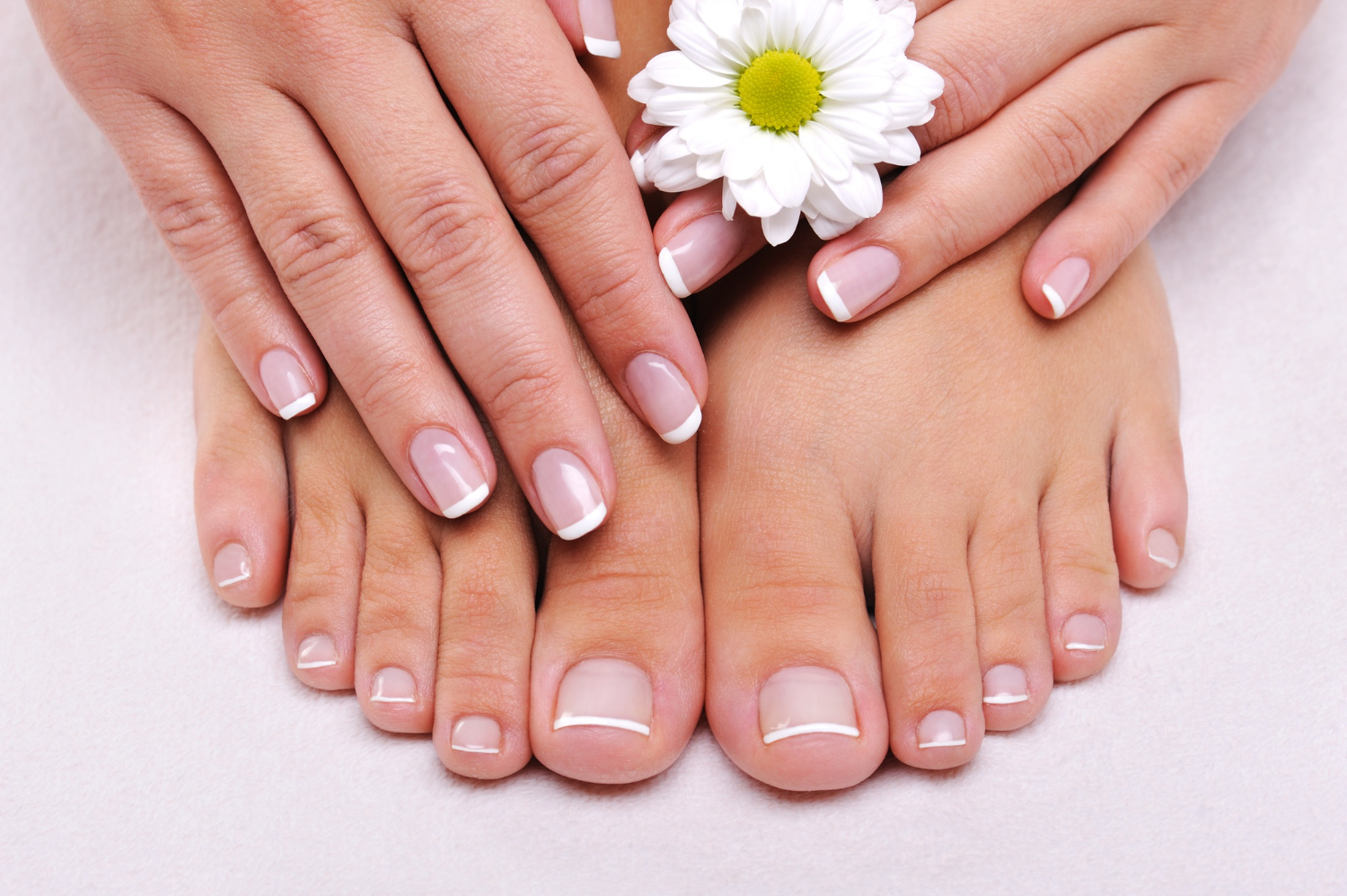 Nail & Manikür